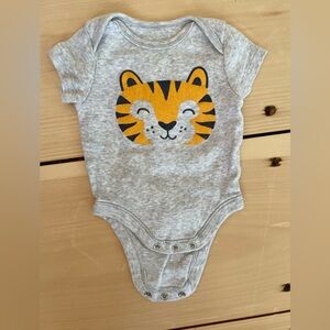 Old Navy Gray Baby Bodysuit with Tiger Face